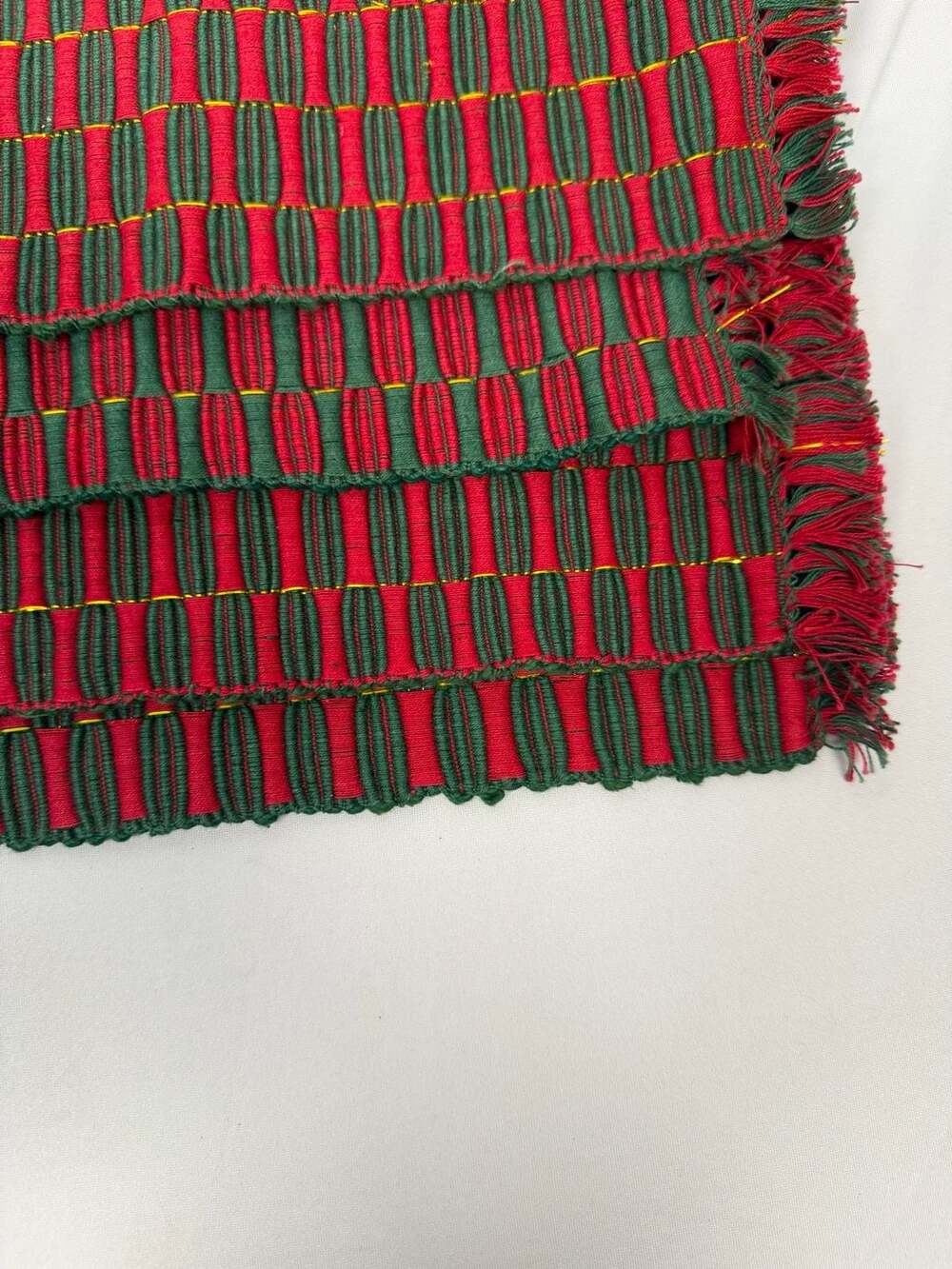 Red and Green Woven Fringed Christmas Placemats Set of 4 - Picture 6 of 6